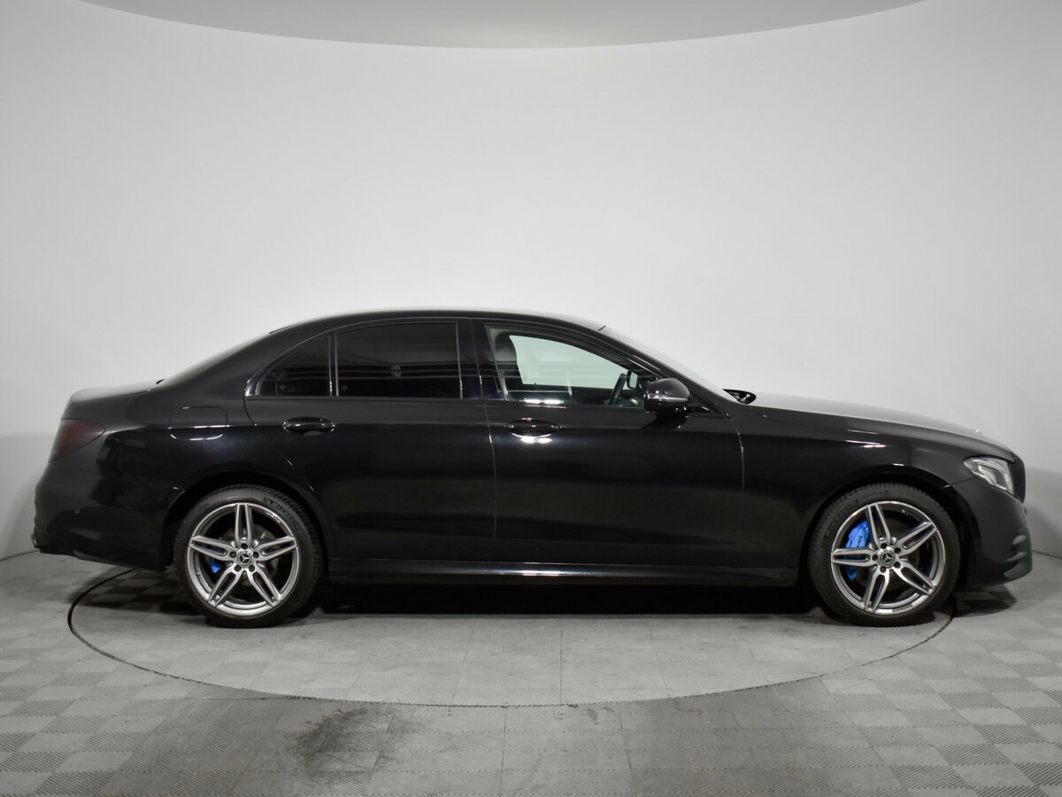 Mercedes-Benz E-Класс 2019 года с пробегом. Фото: #3