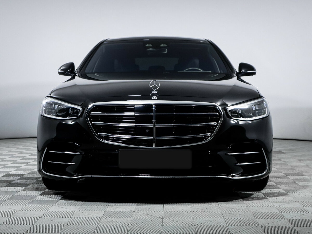 Б/У Мерседес-Бенц С-Класс 2022 года. Фото: #1