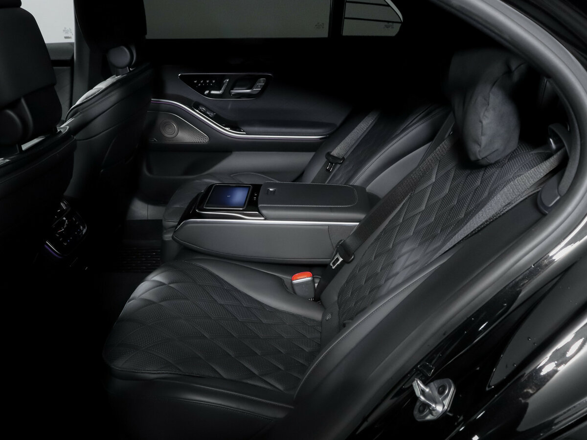 Б/У Мерседес-Бенц С-Класс 2022 года. Фото: #9