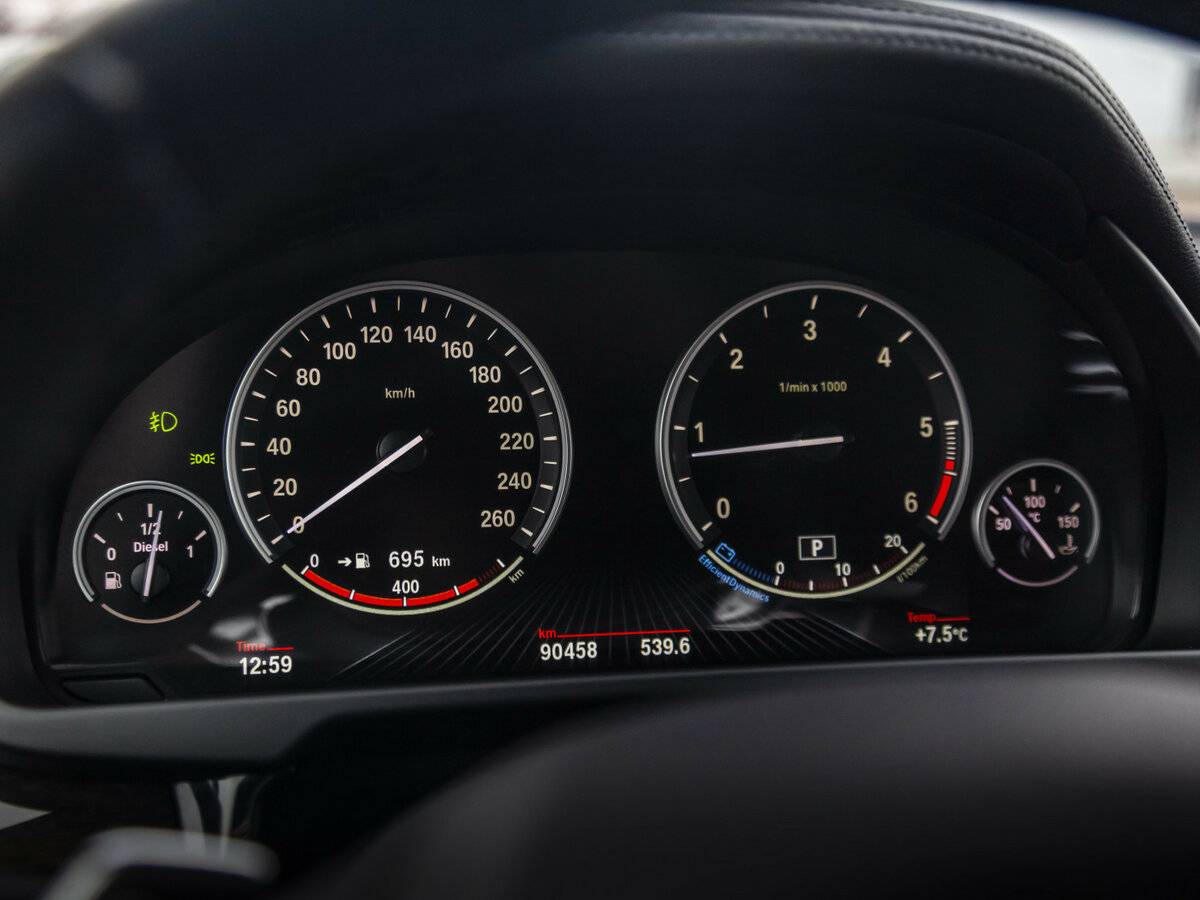 Б/У БМВ Икс6 2016 года. Фото: #15