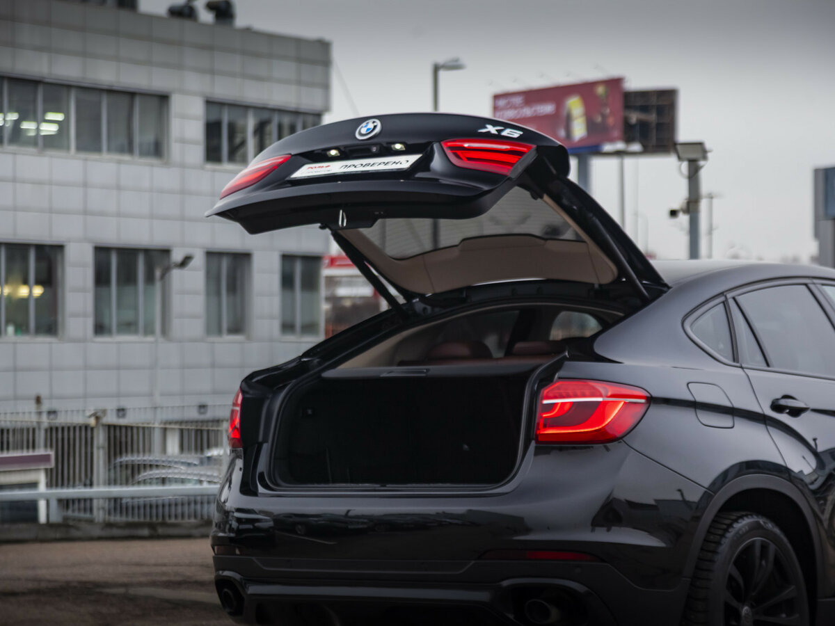 Б/У БМВ Икс6 2016 года. Фото: #22