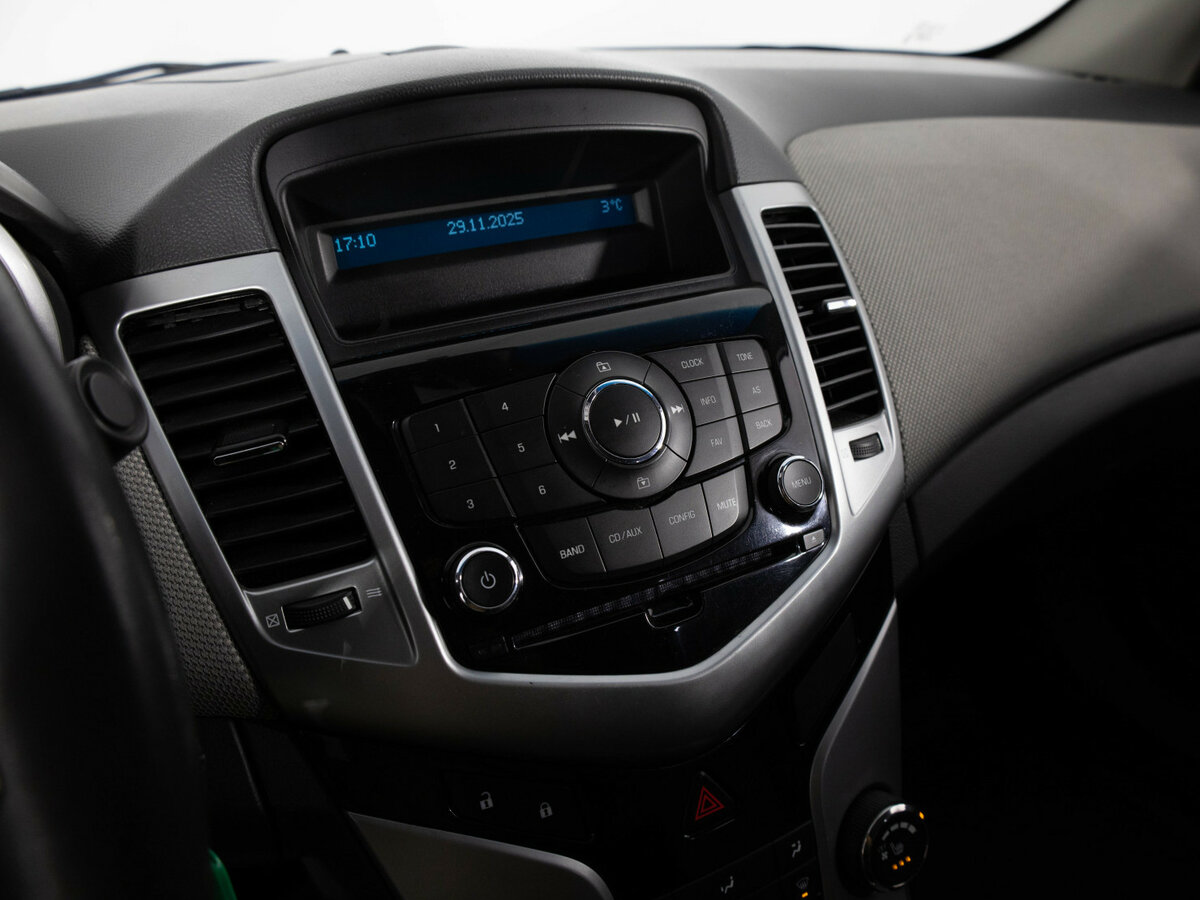 Chevrolet Cruze 2010 года с пробегом. Фото: #10