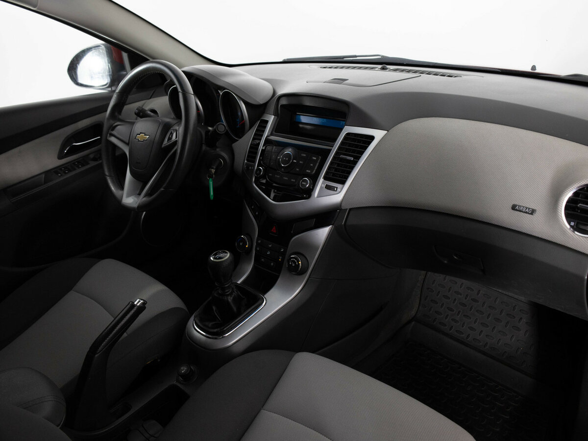 Chevrolet Cruze 2010 года с пробегом. Фото: #13