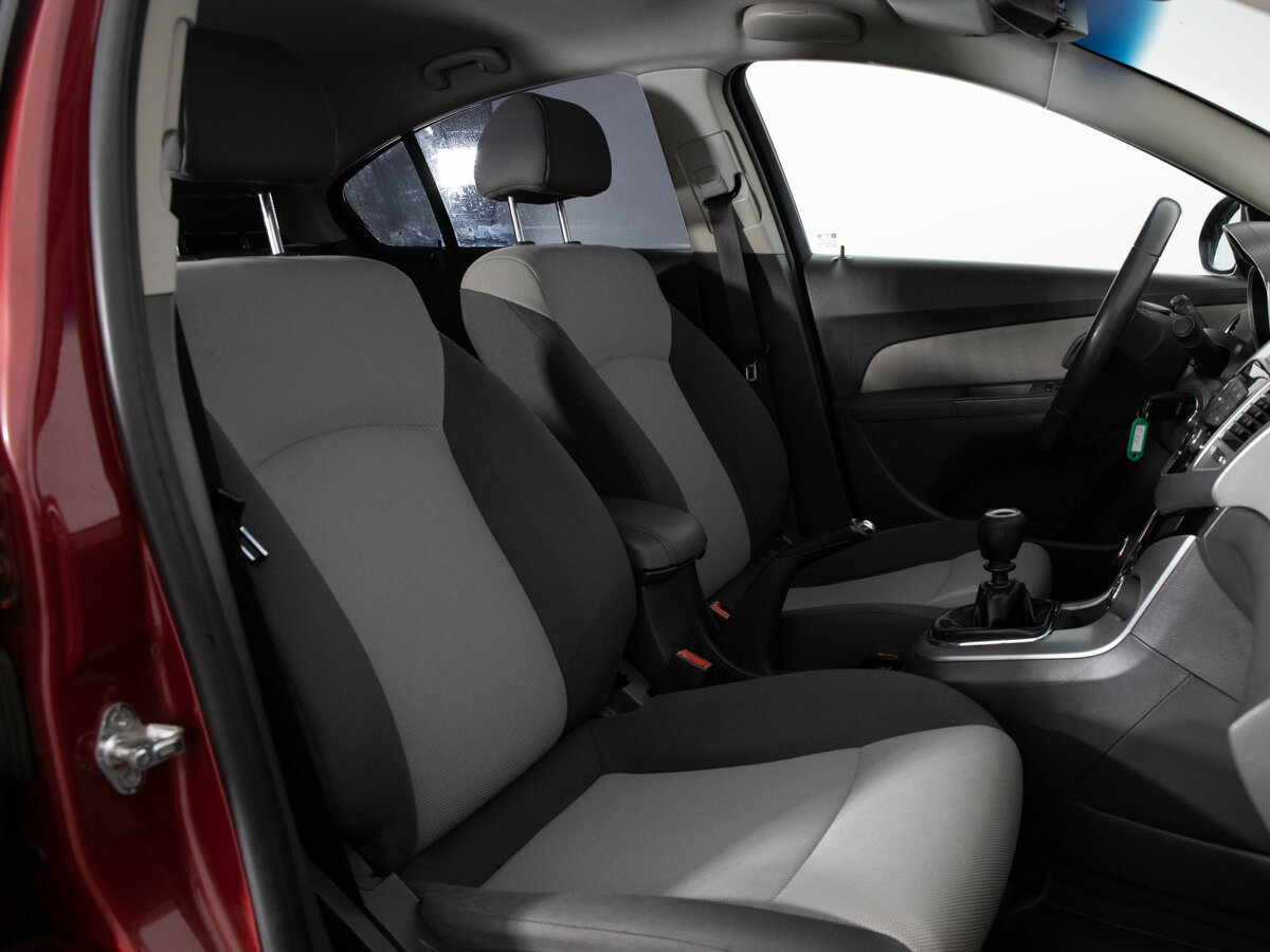 Chevrolet Cruze 2010 года с пробегом. Фото: #14