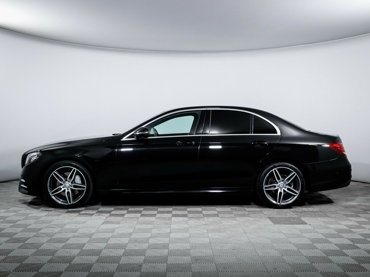 Б/У Мерседес-Бенц Е-Класс 2017 года. Фото: #7