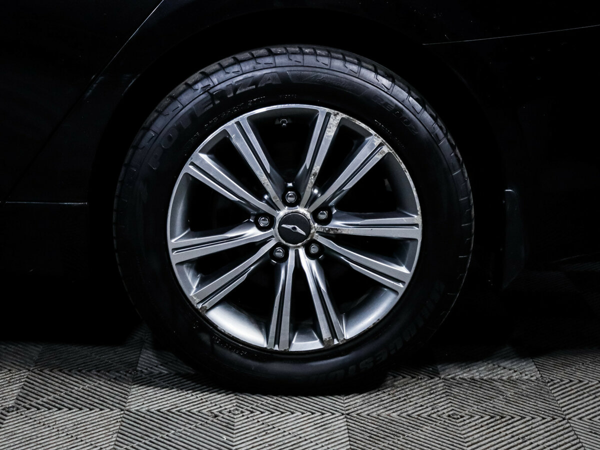 Б/У Генезис Г80 2017 года. Фото: #12