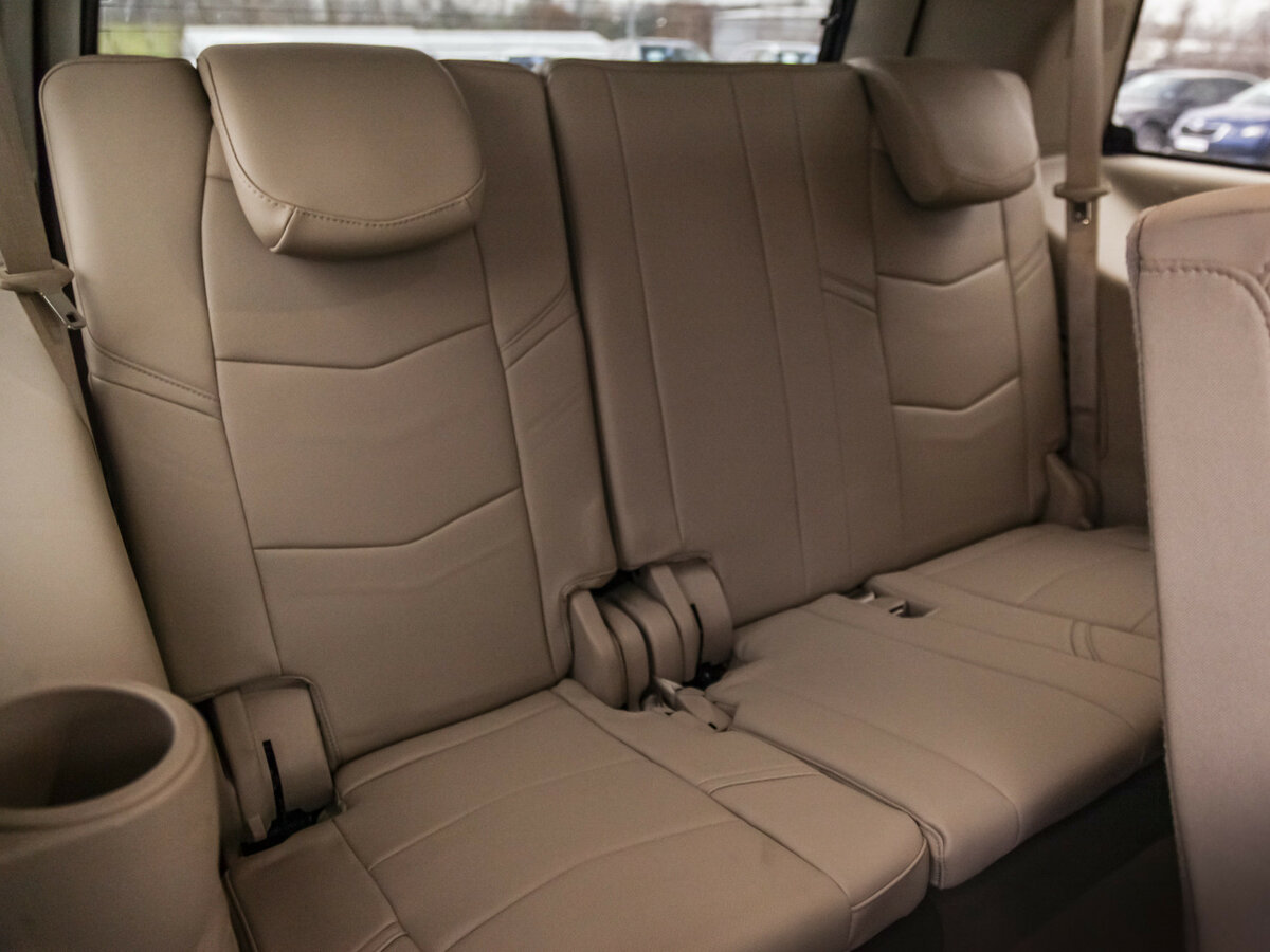 Cadillac Escalade 2018 года с пробегом. Фото: #11