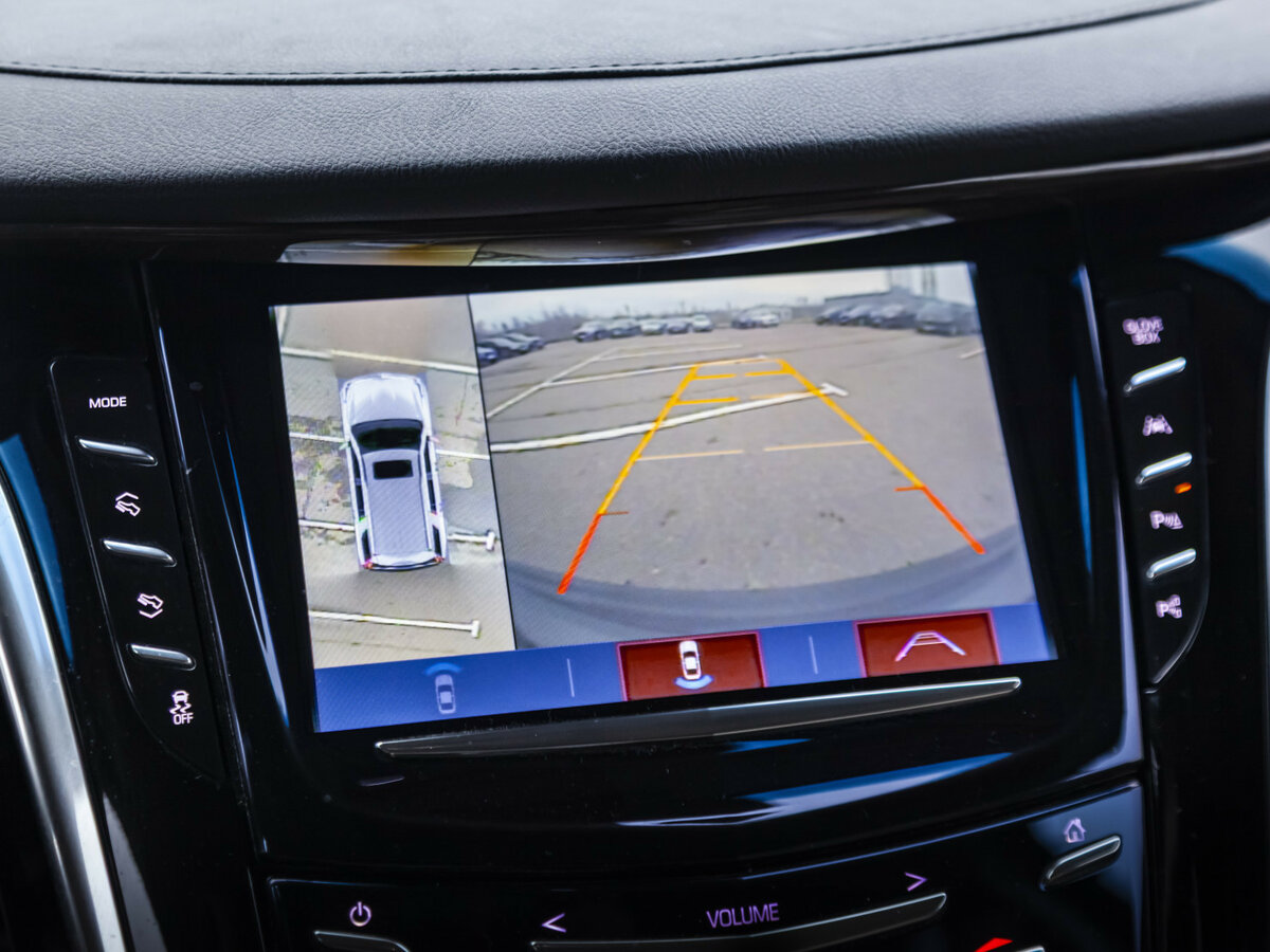 Cadillac Escalade 2018 года с пробегом. Фото: #22