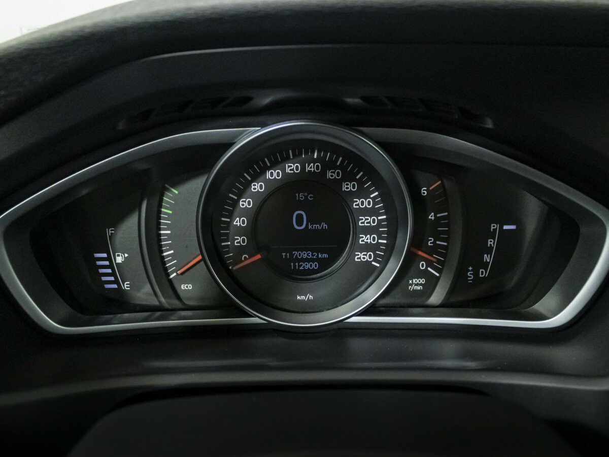 Б/У Вольво В40 Кросс Кантри 2014 года. Фото: #11