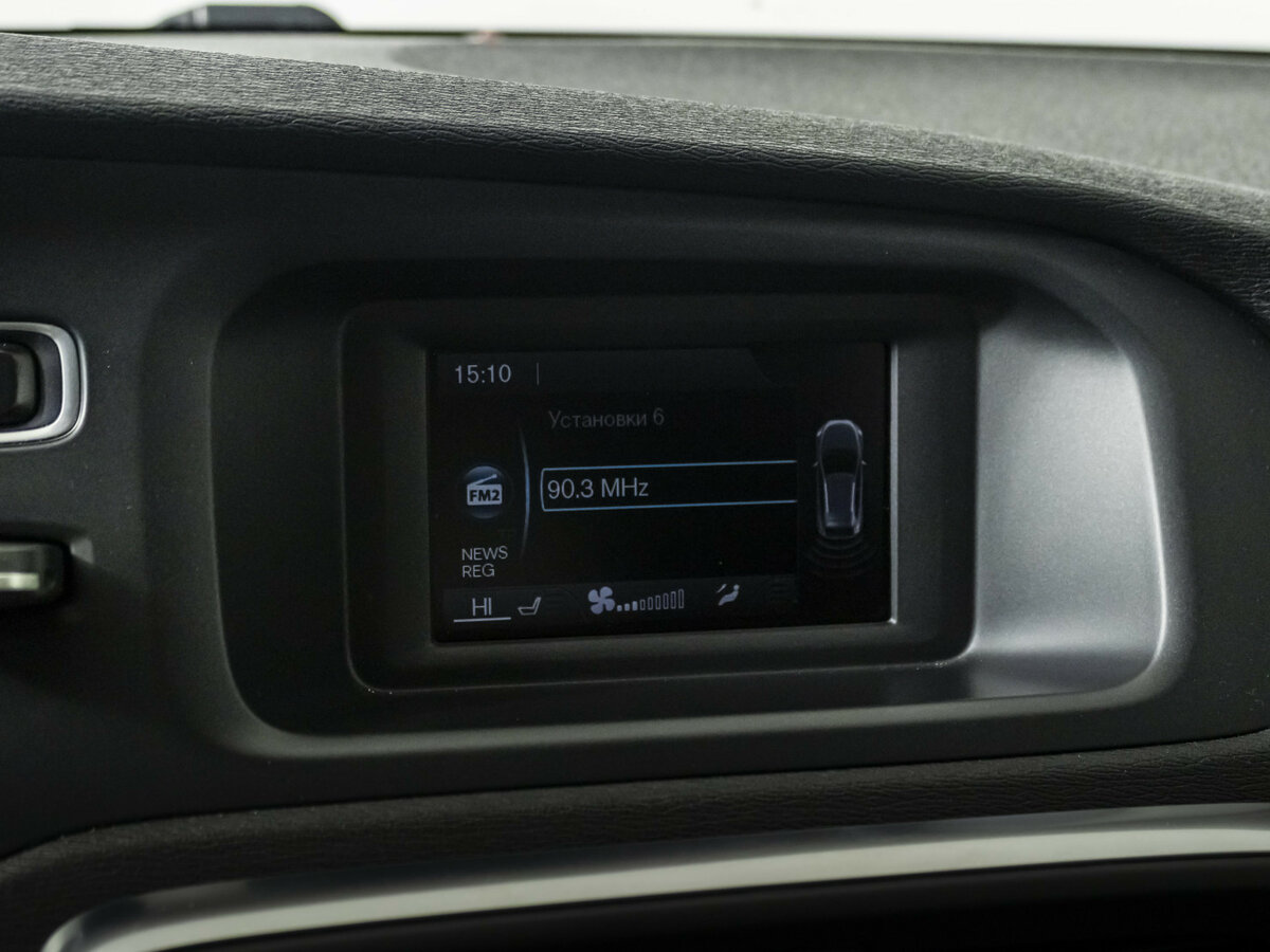 Б/У Вольво В40 Кросс Кантри 2014 года. Фото: #13