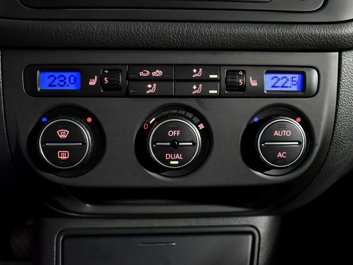 Volkswagen Golf Plus 2008 года с пробегом. Фото: #14