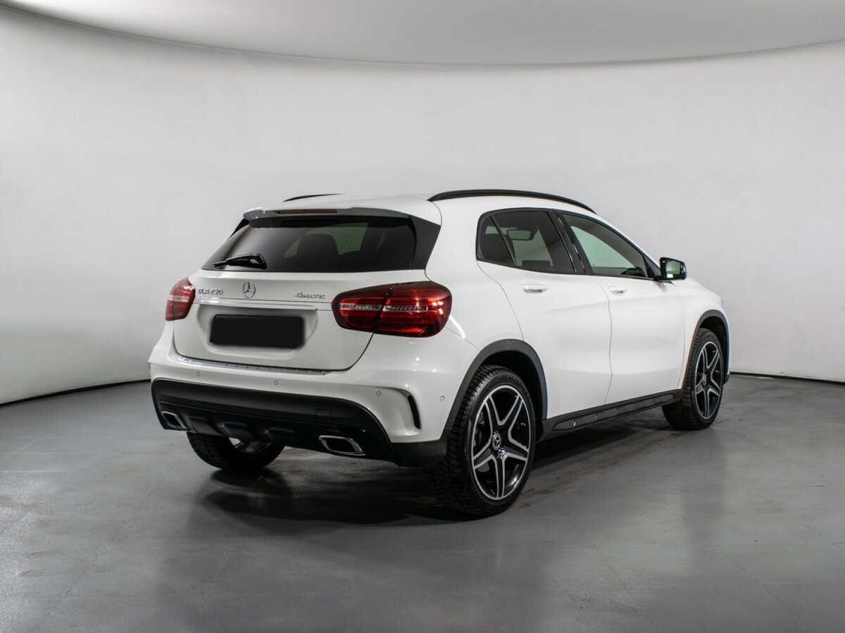 Б/У Мерседес-Бенц ГЛА 2018 года. Фото: #4