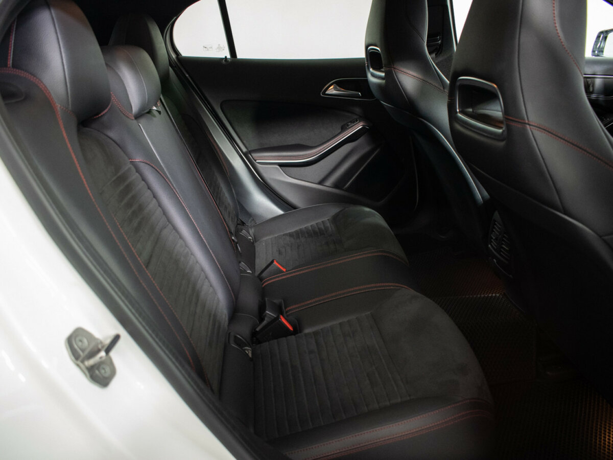 Б/У Мерседес-Бенц ГЛА 2018 года. Фото: #9