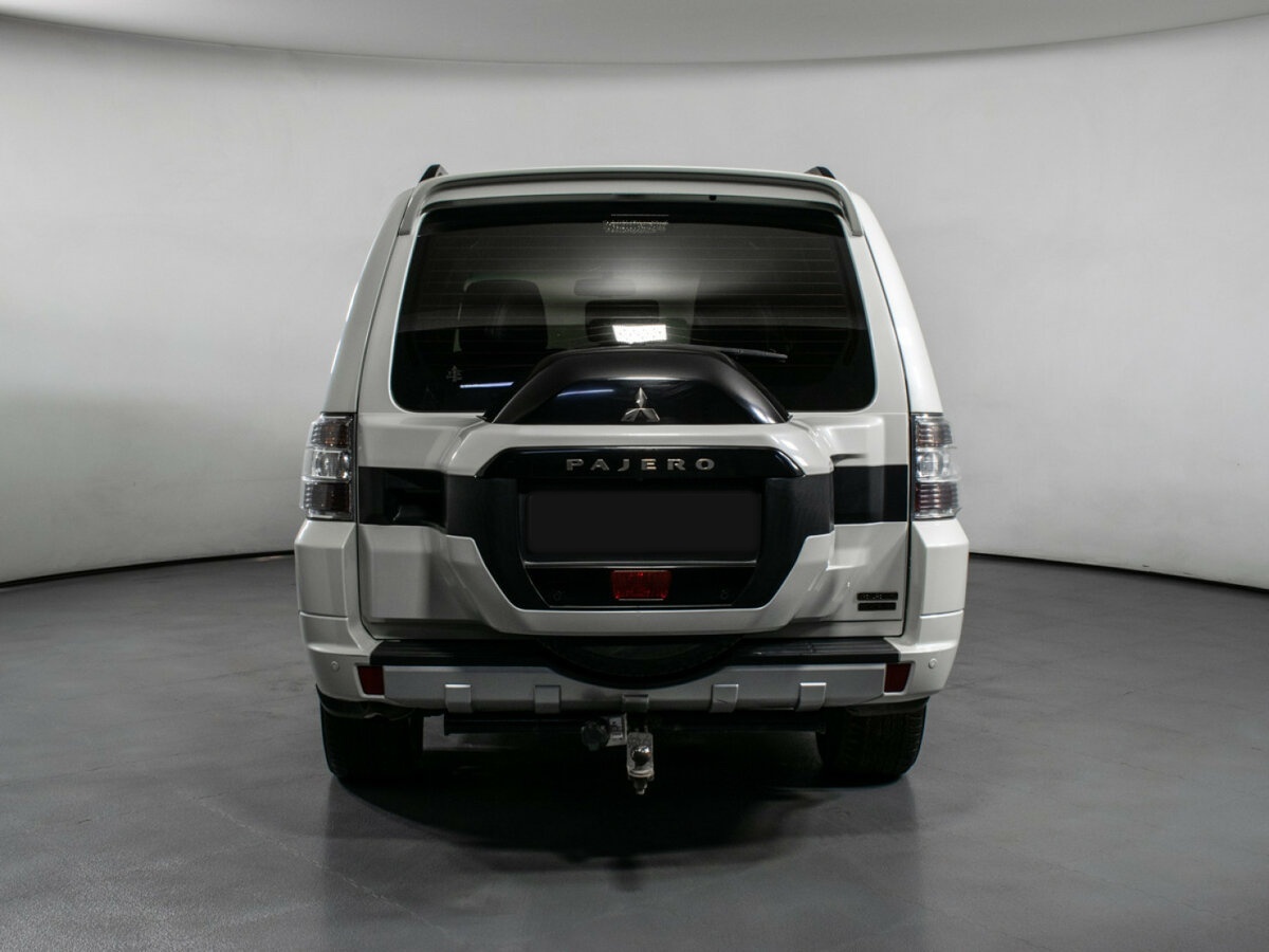Mitsubishi Pajero 2020 года с пробегом. Фото: #5