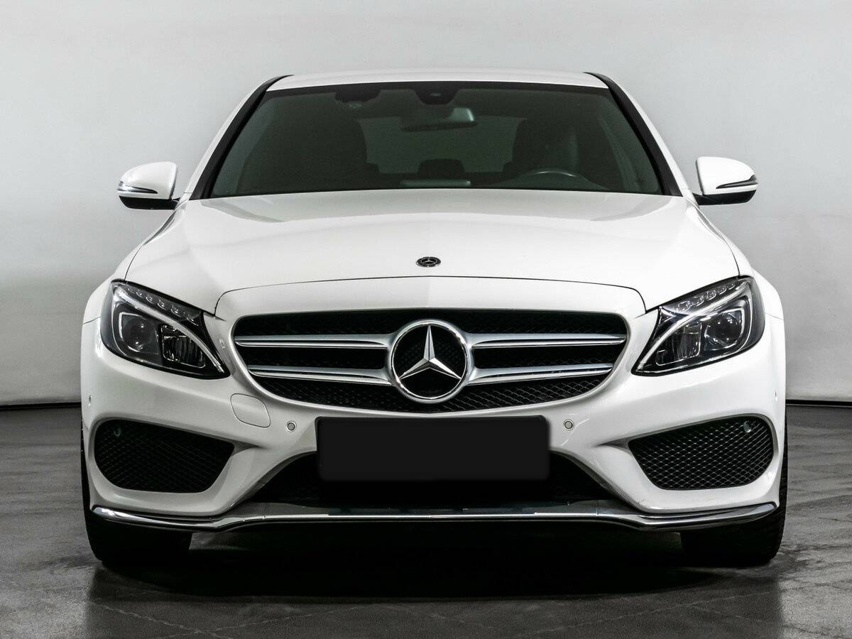 Б/У Мерседес-Бенц Ц-Класс 2017 года. Фото: #1