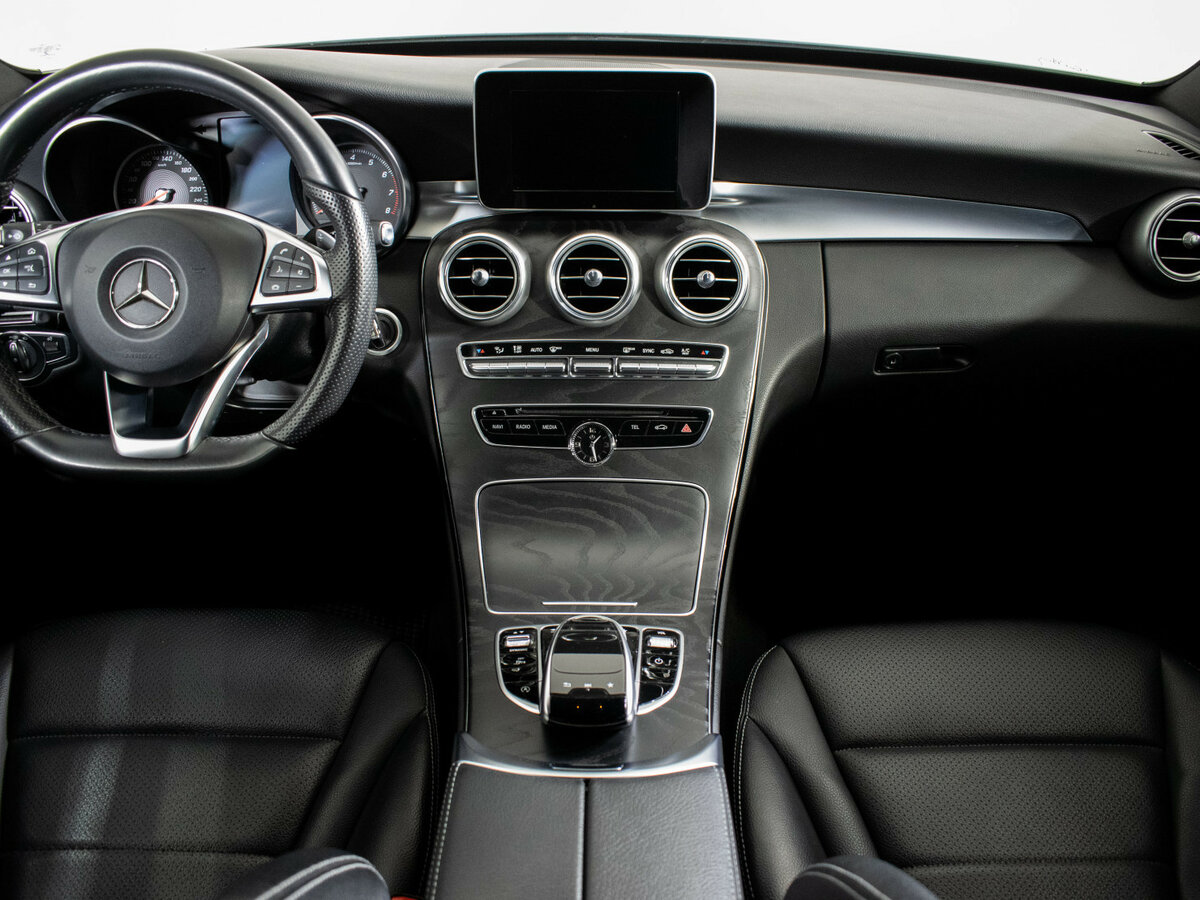 Б/У Мерседес-Бенц Ц-Класс 2017 года. Фото: #10