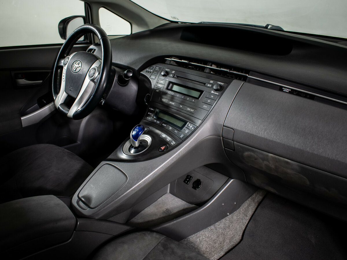 Б/У Тойота Приус 2009 года. Фото: #10