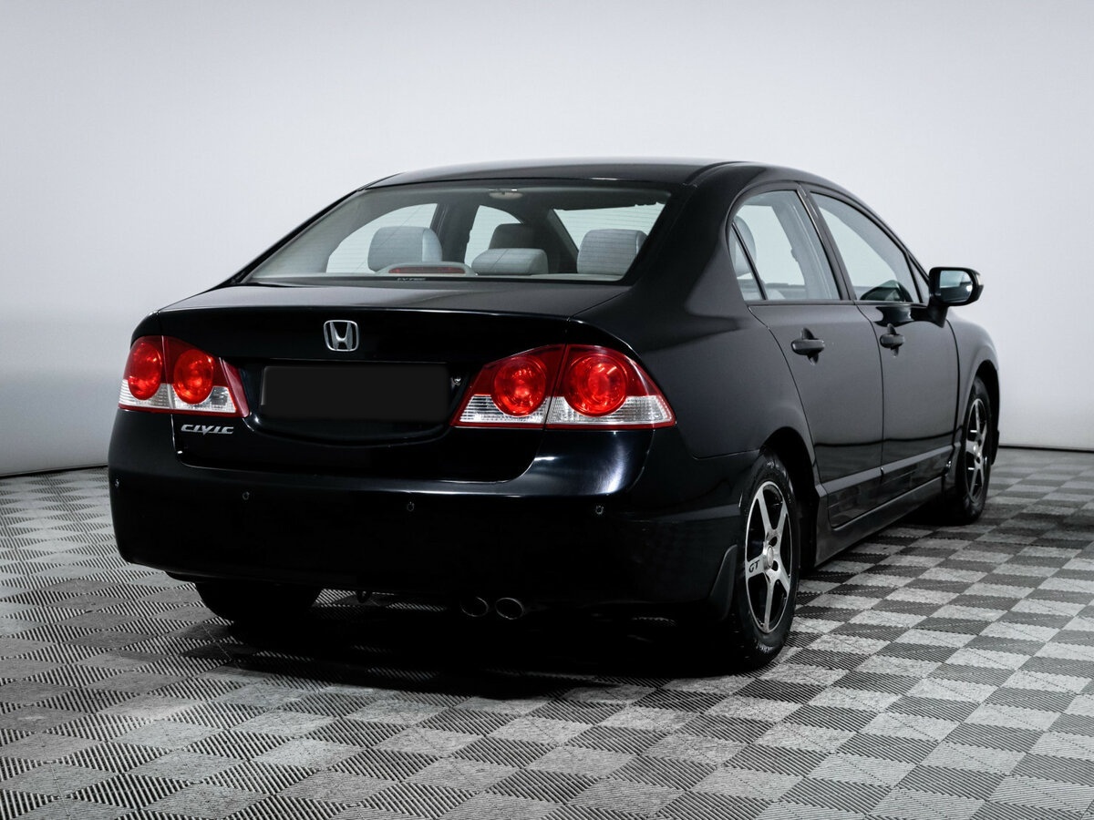 Б/У Хонда Цивик 2007 года. Фото: #4