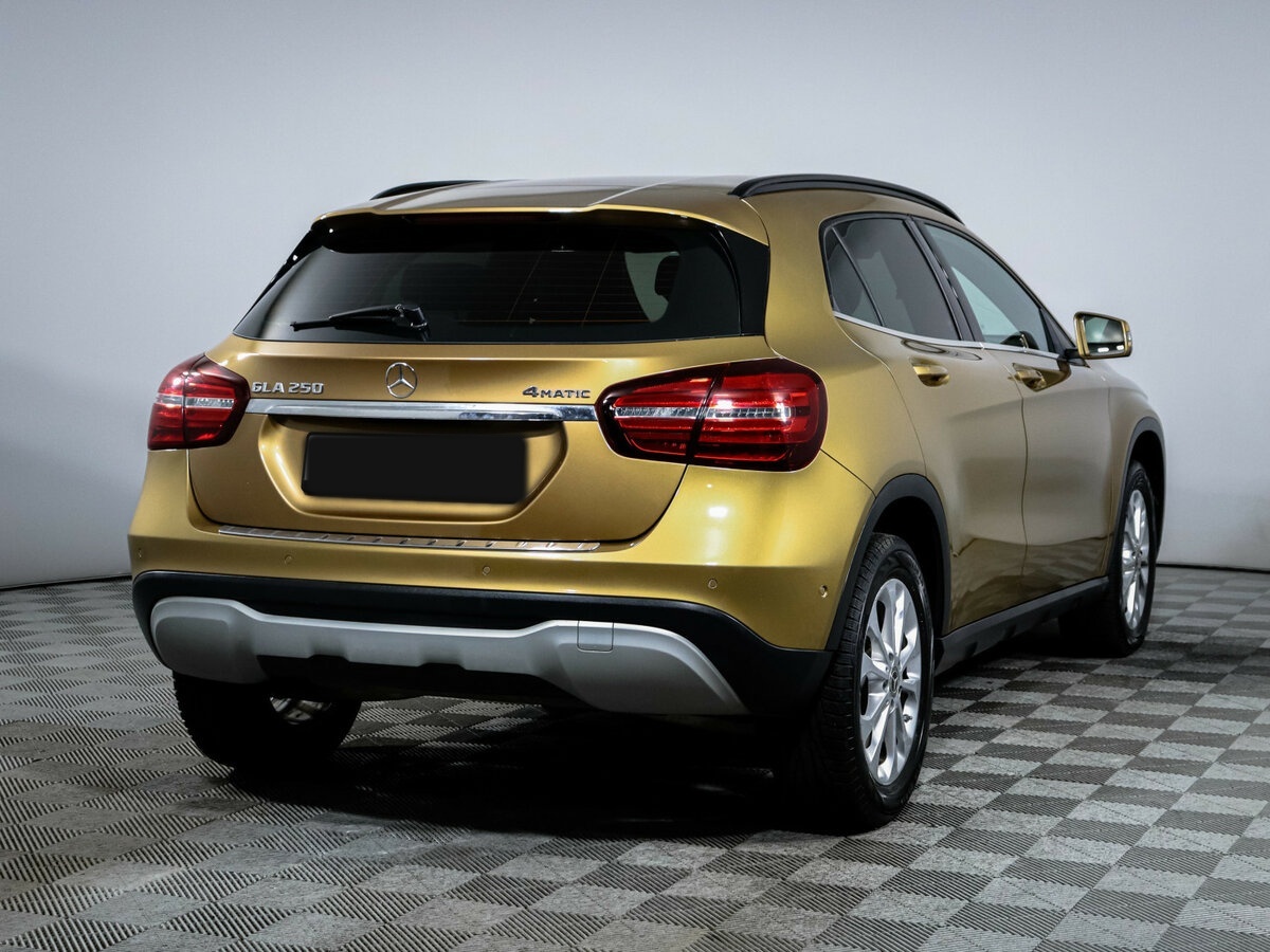 Б/У Мерседес-Бенц ГЛА 2017 года. Фото: #4