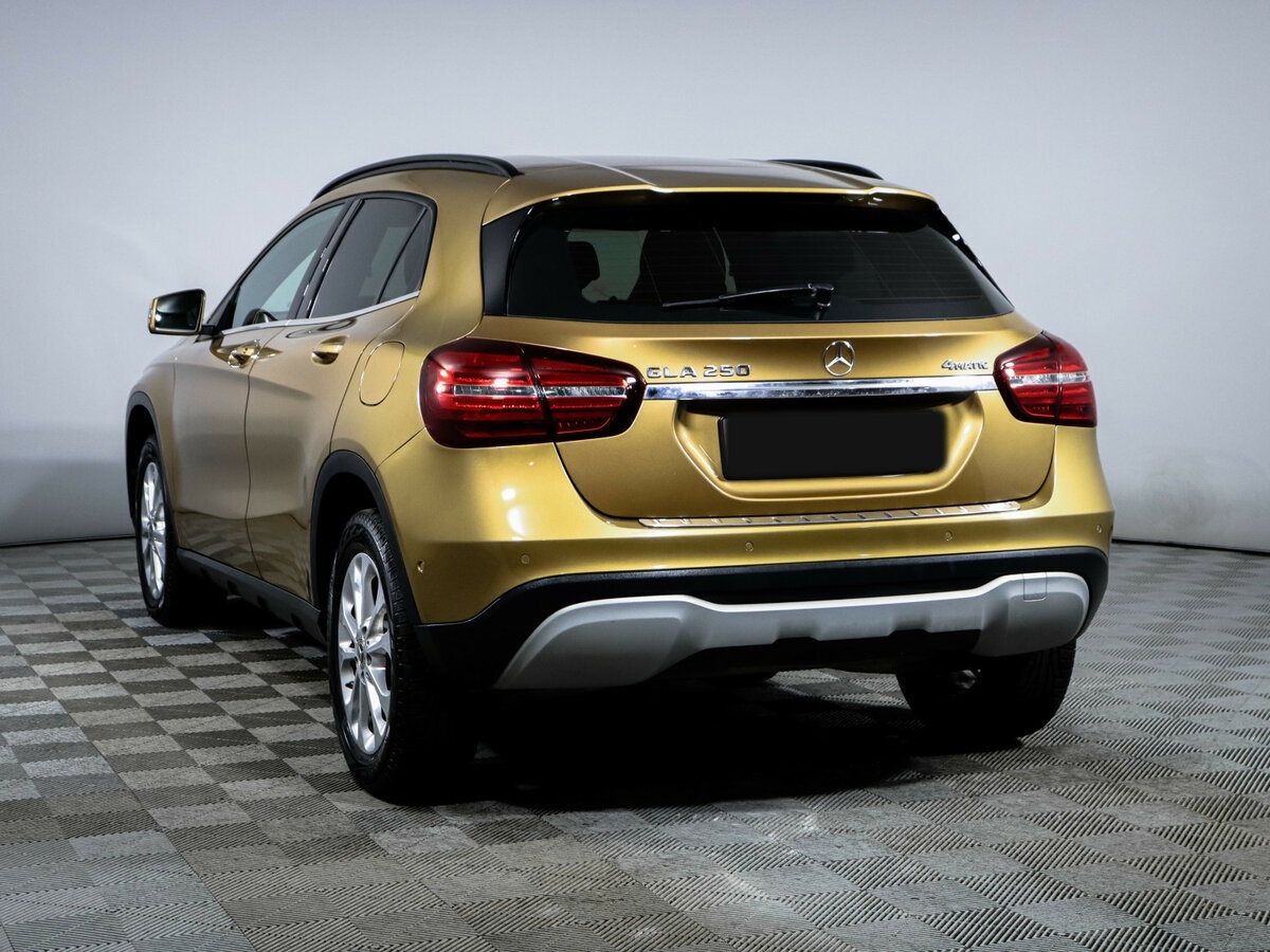 Б/У Мерседес-Бенц ГЛА 2017 года. Фото: #6