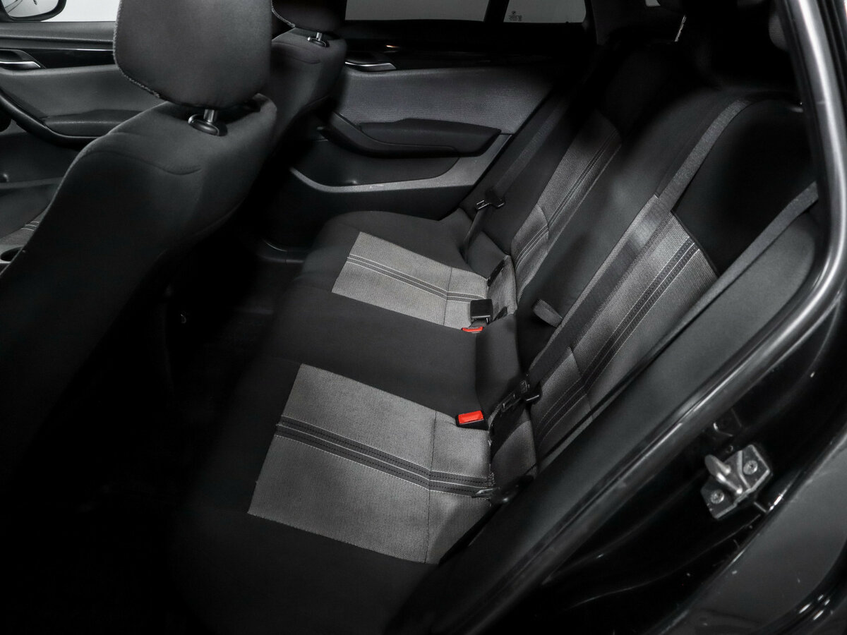 Б/У БМВ Икс1 2010 года. Фото: #9