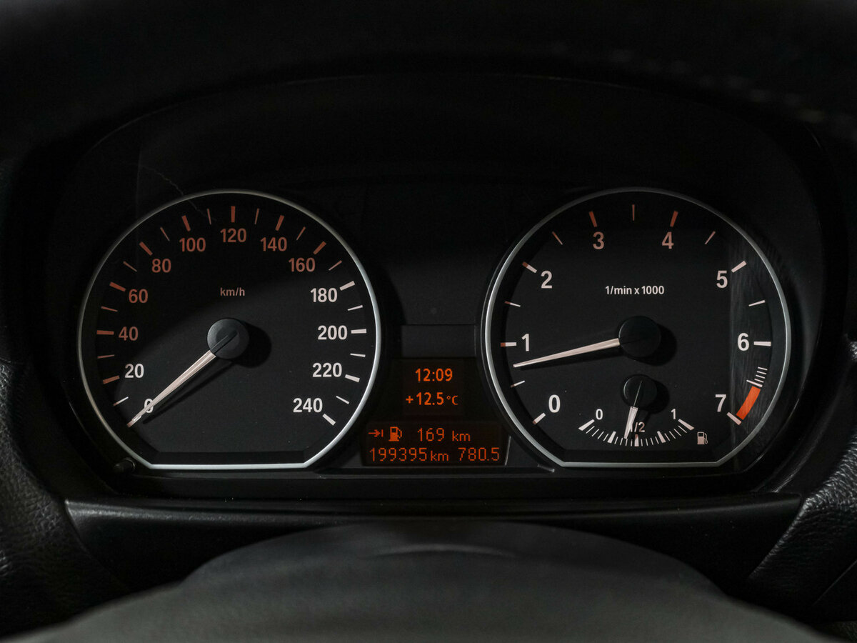 Б/У БМВ 1 серии 2008 года. Фото: #8