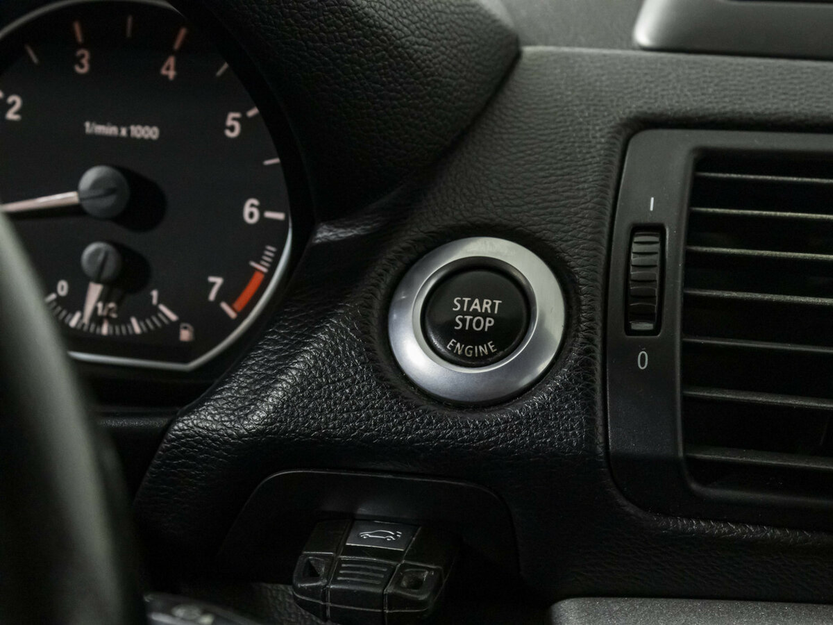 Б/У БМВ 1 серии 2008 года. Фото: #11