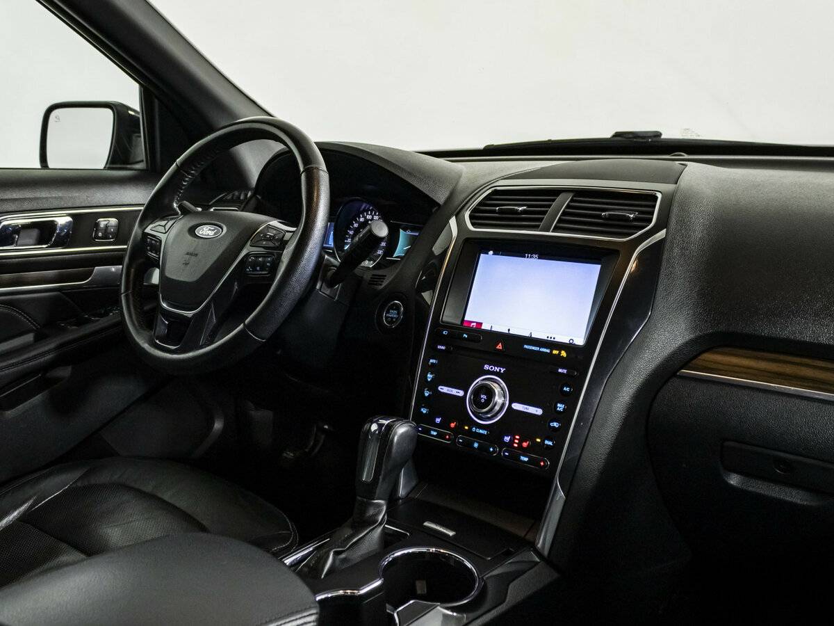 Б/У Форд Експлорер 2018 года. Фото: #6