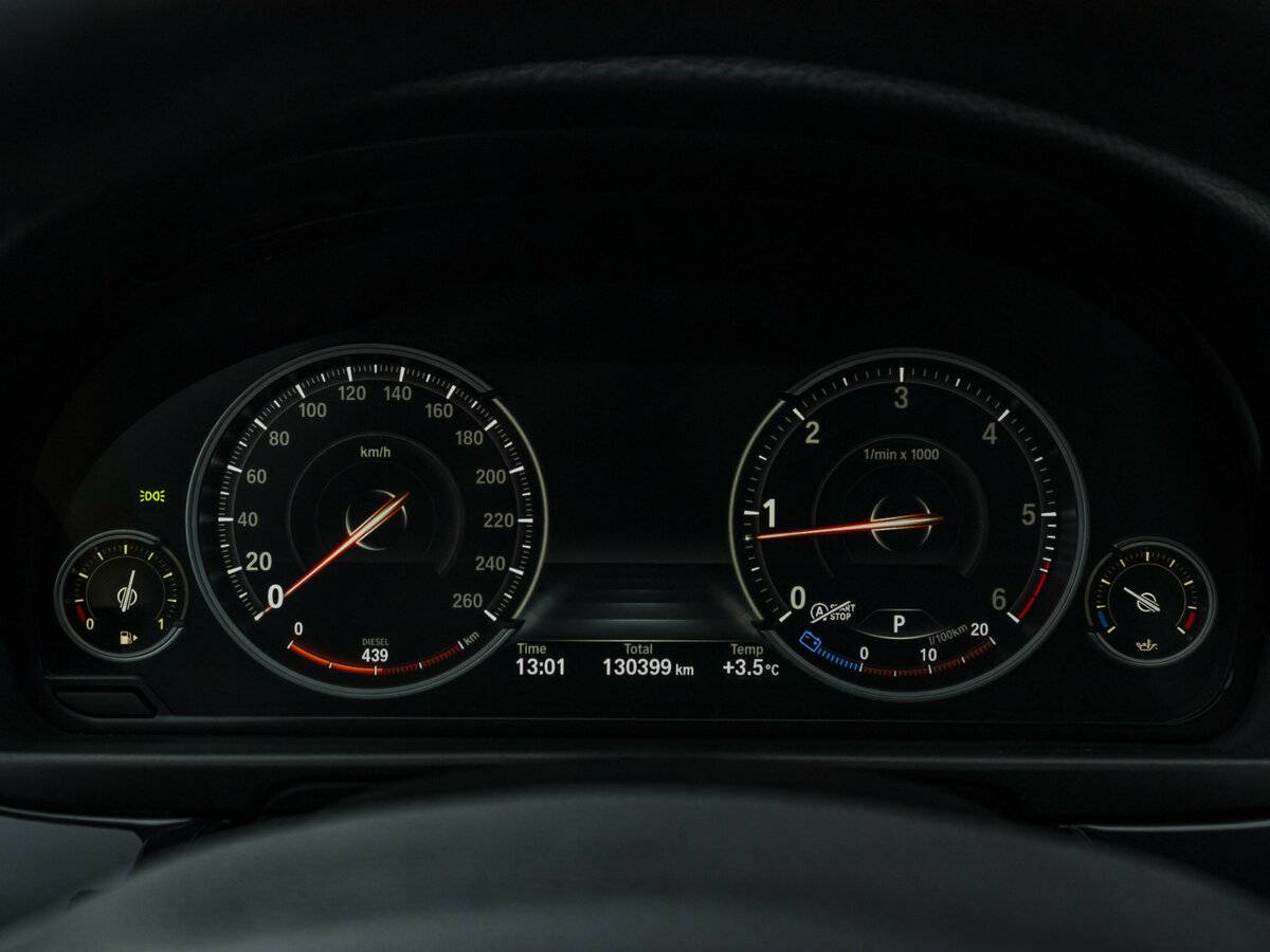 Б/У БМВ 5 серии 2015 года. Фото: #11