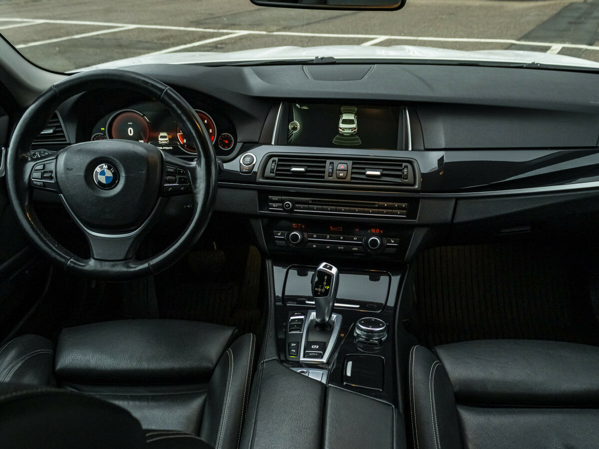 Б/У БМВ 5 серии 2015 года. Фото: #12