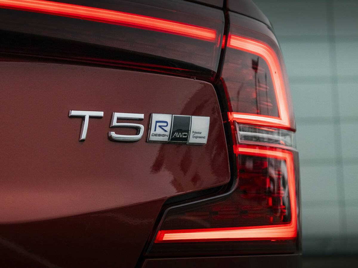 Б/У Вольво С60 2019 года. Фото: #8