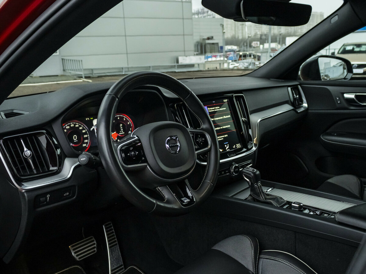 Б/У Вольво С60 2019 года. Фото: #11