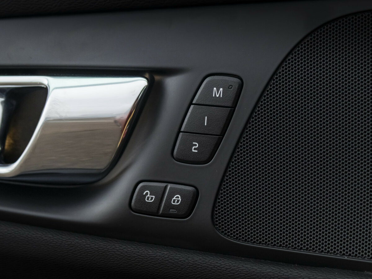 Б/У Вольво С60 2019 года. Фото: #18