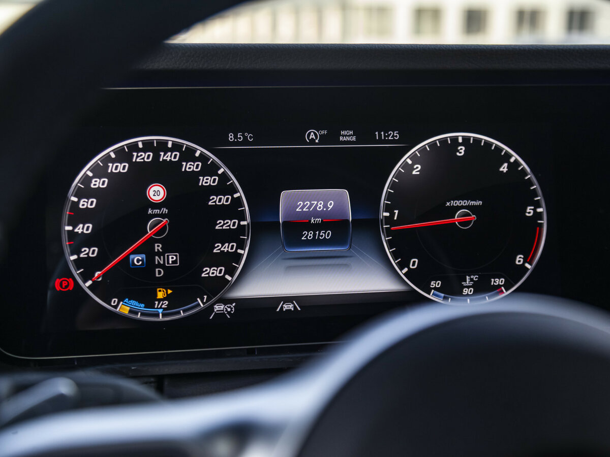 Б/У Мерседес-Бенц Джи-Класс 2021 года. Фото: #9