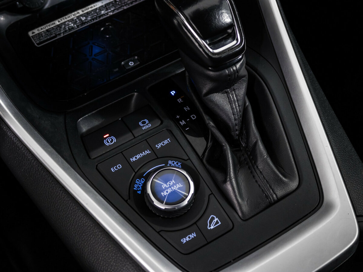 Б/У Тойота Рав4 2019 года. Фото: #16