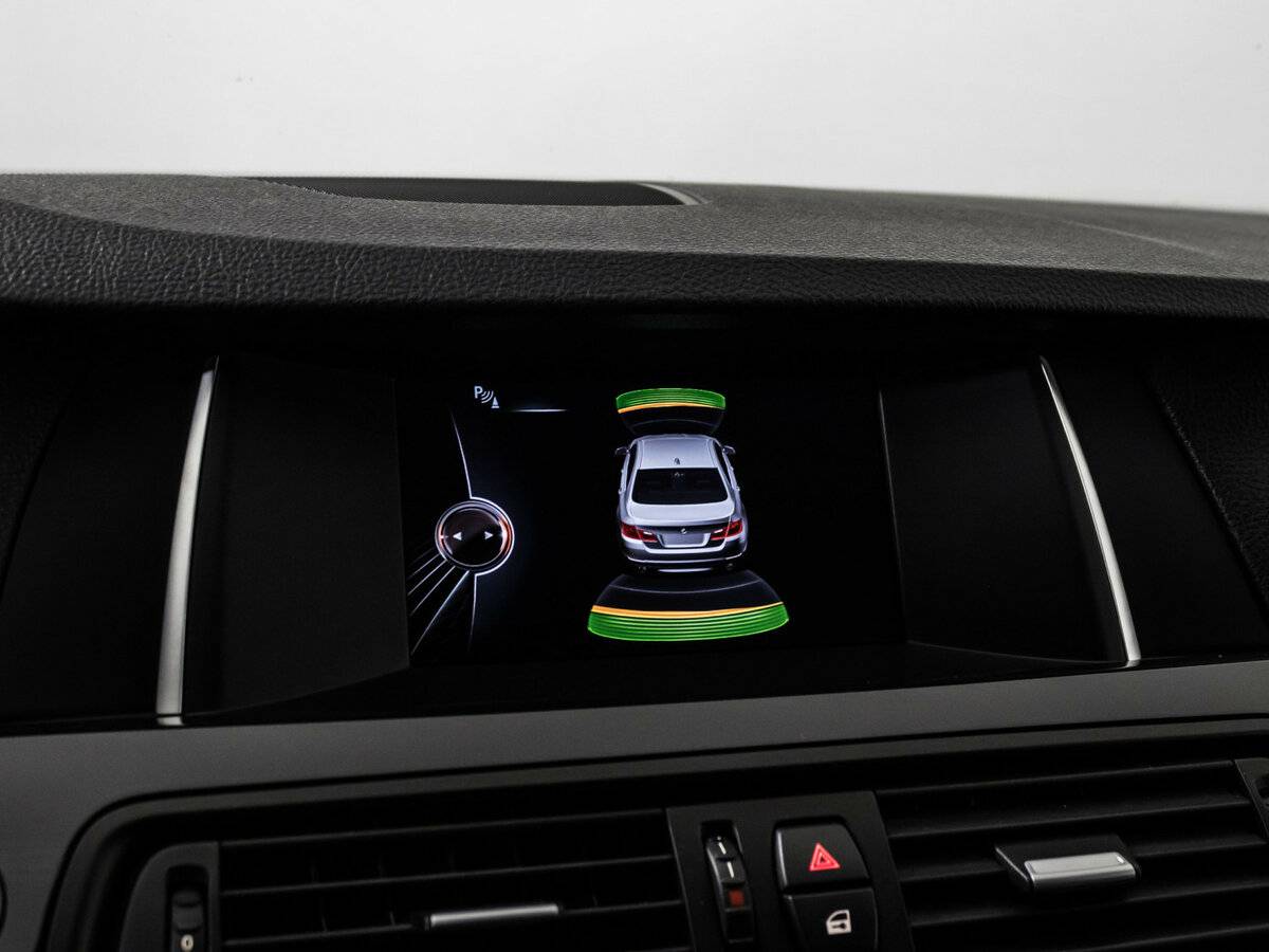 Б/У БМВ 5 серии 2015 года. Фото: #12