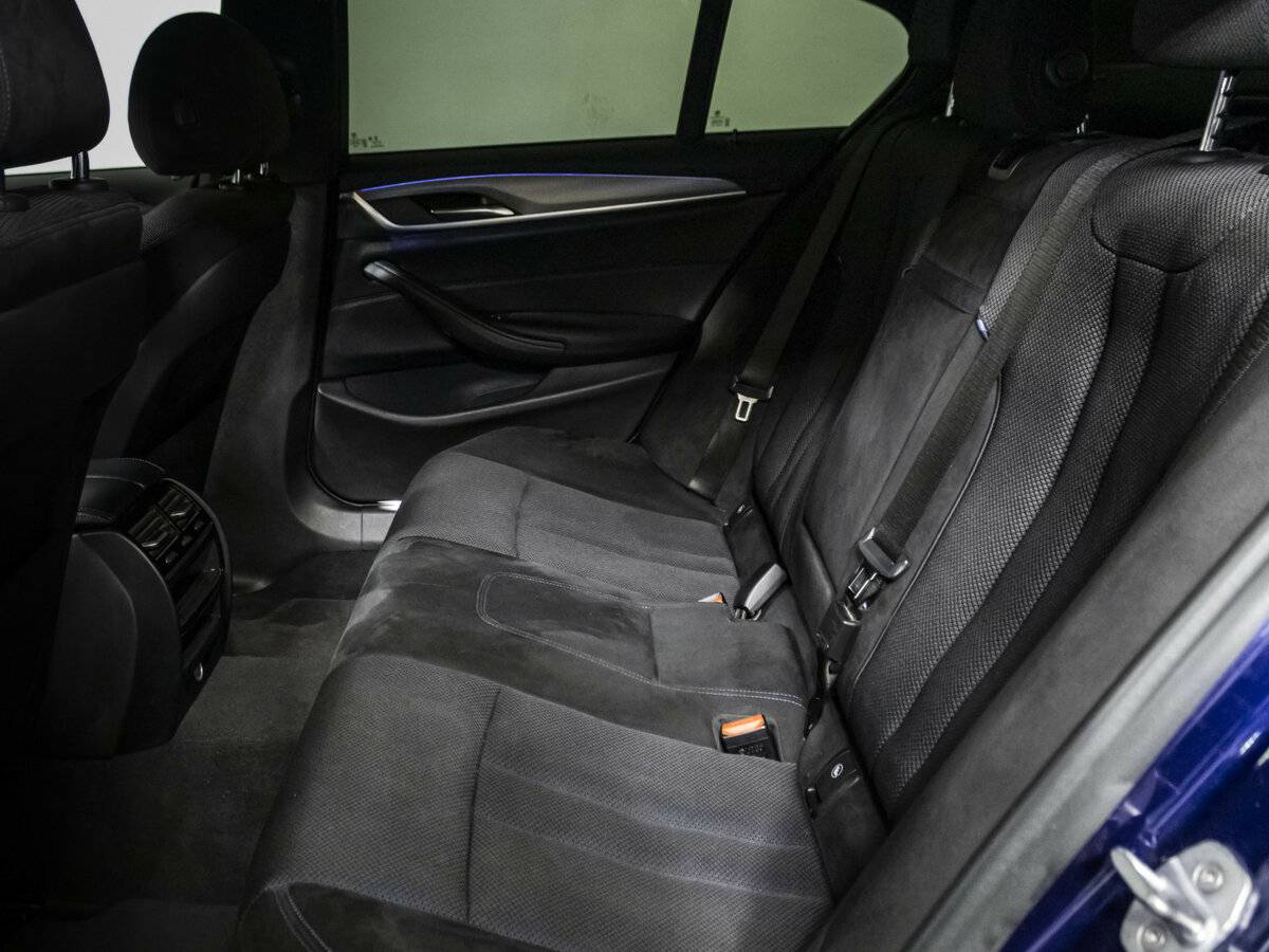 Б/У БМВ 5 серии 2018 года. Фото: #12