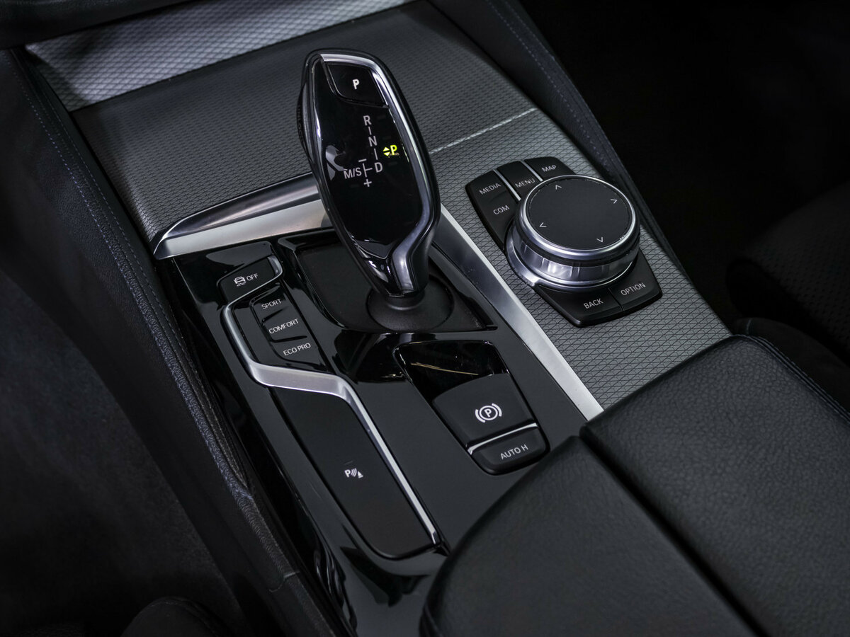 Б/У БМВ 5 серии 2018 года. Фото: #13