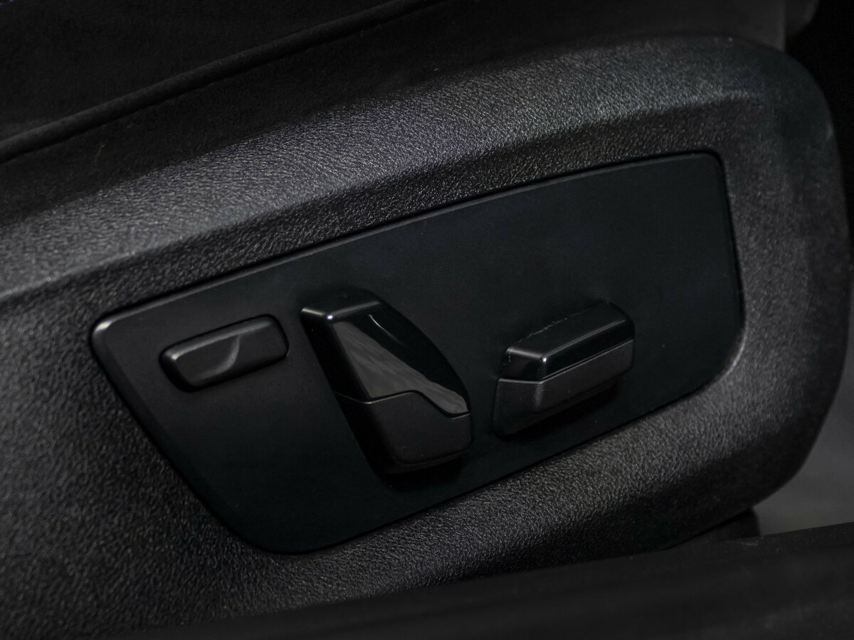 Б/У БМВ 5 серии 2018 года. Фото: #16