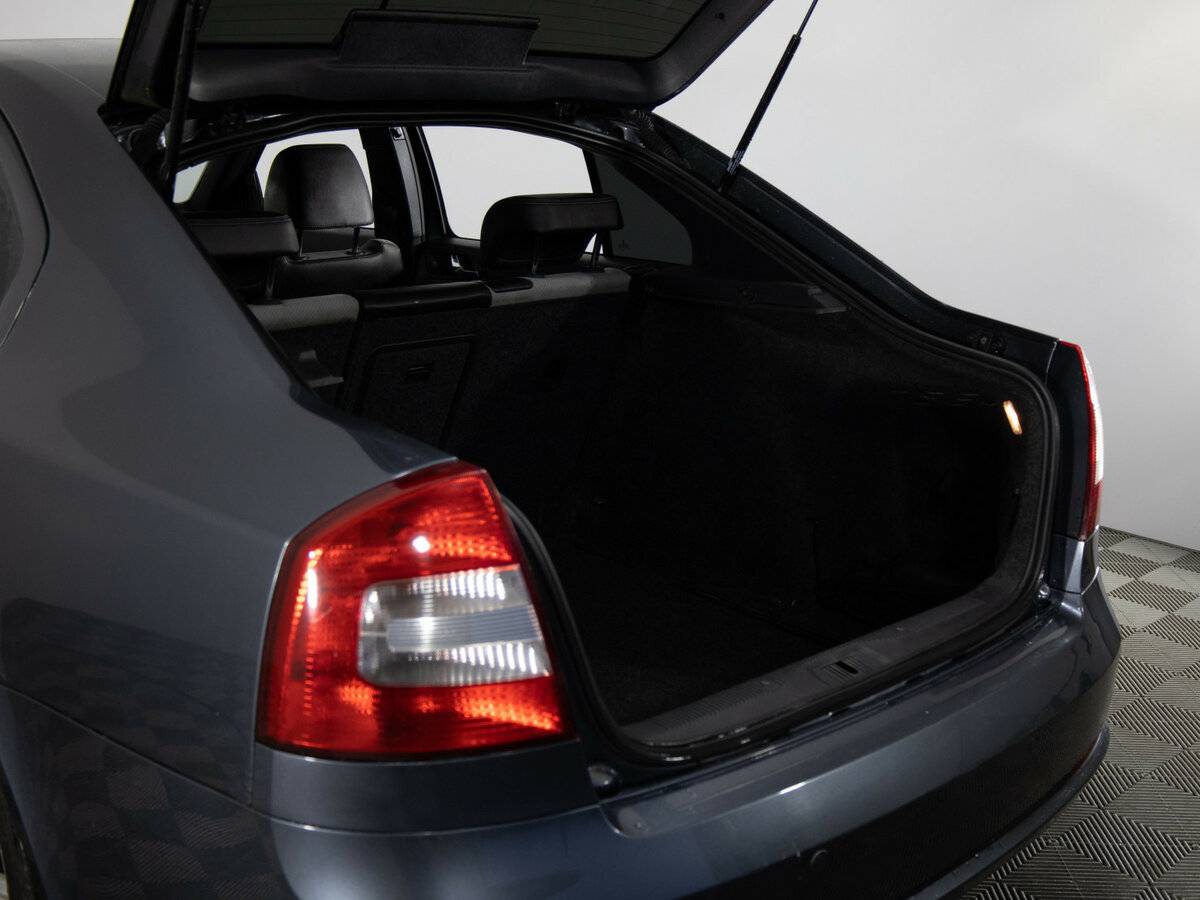 Skoda Octavia RS 2011 года с пробегом. Фото: #18