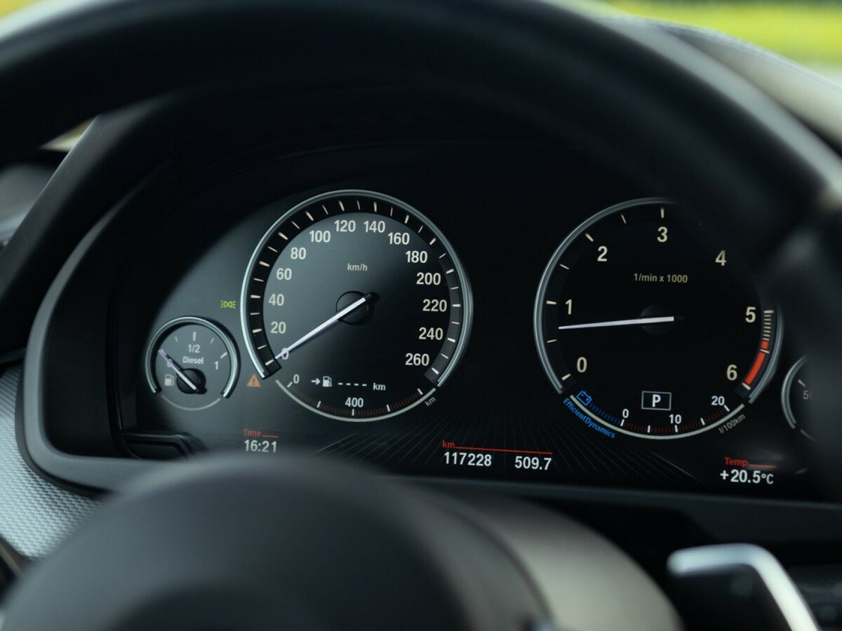 Б/У БМВ Икс5 2014 года. Фото: #18