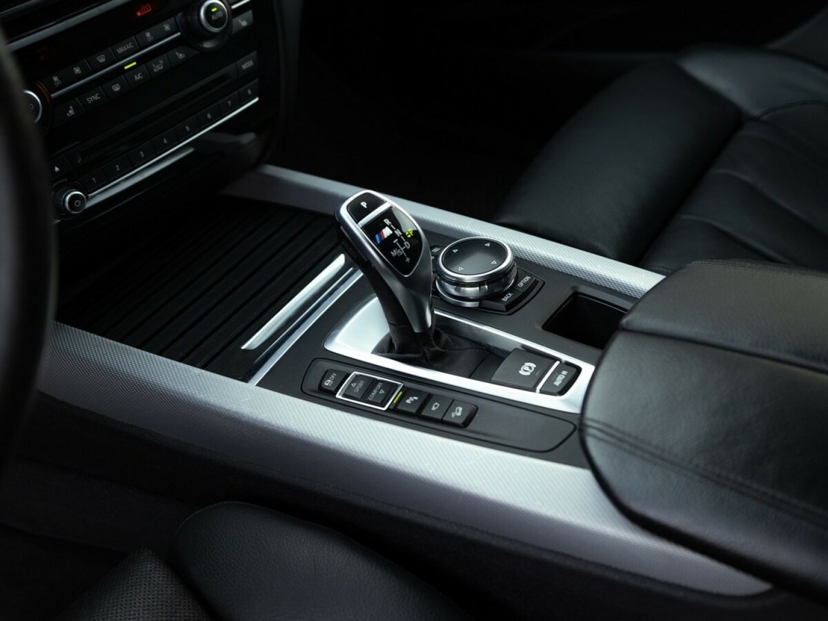 Б/У БМВ Икс5 2014 года. Фото: #20