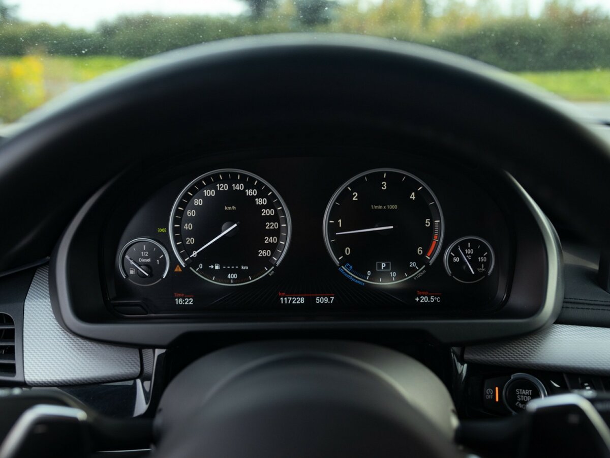 Б/У БМВ Икс5 2014 года. Фото: #25