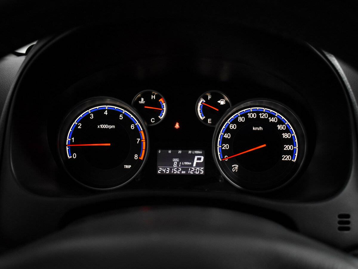 Б/У Сузуки С-Икс4 2010 года. Фото: #14