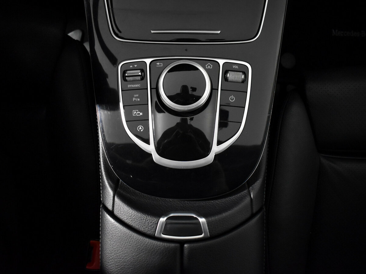 Б/У Мерседес-Бенц Е-Класс 2016 года. Фото: #9