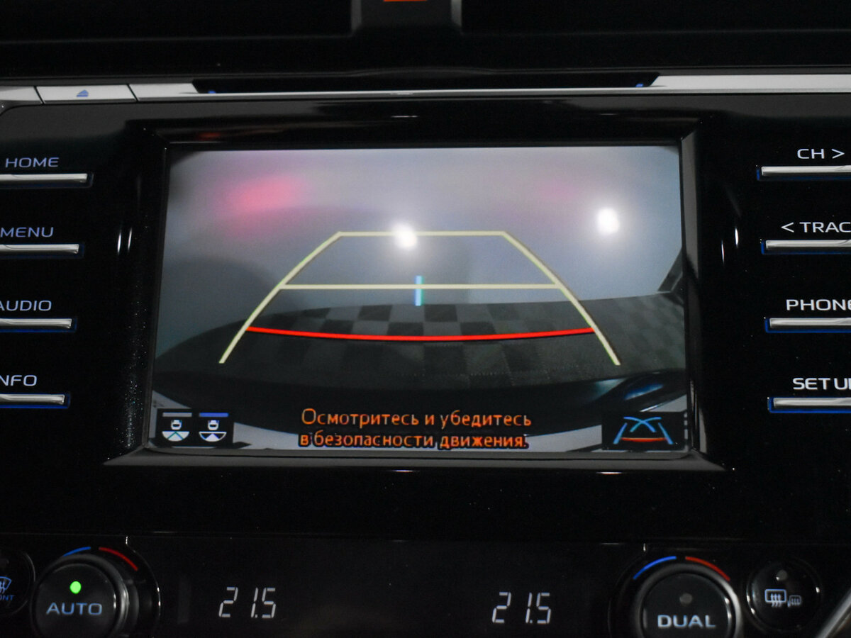 Б/У Тойота Камри 2018 года. Фото: #17