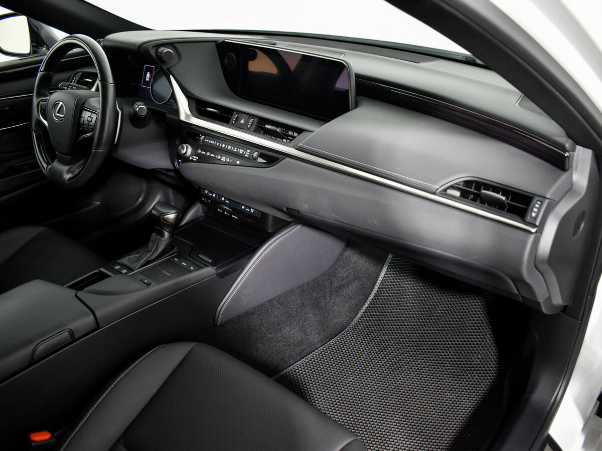 Б/У Лексус ЕС 2021 года. Фото: #10