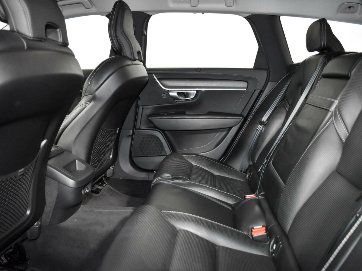 Volvo V90 Cross Country 2019 года с пробегом. Фото: #12