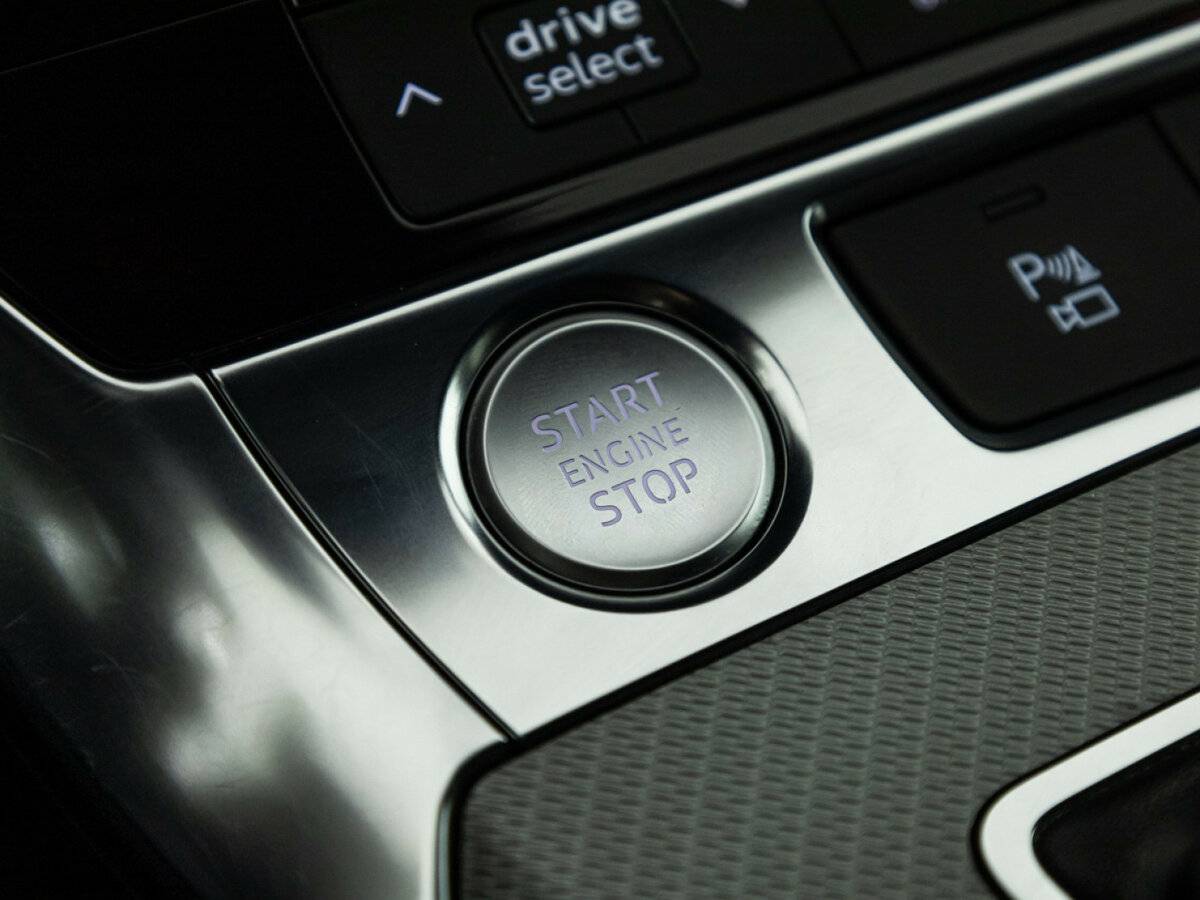 Б/У Ауди А6 2018 года. Фото: #17