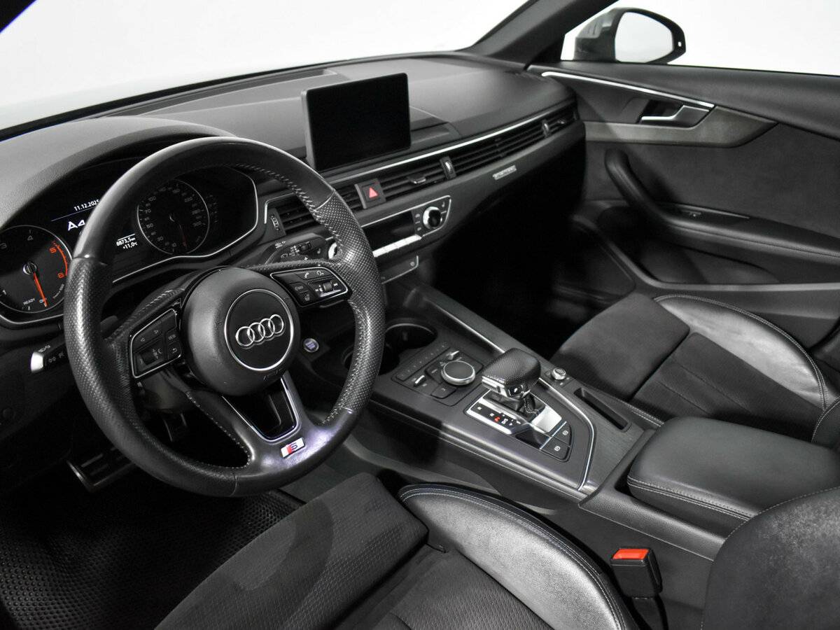 Audi A4 2017 года с пробегом. Фото: #6